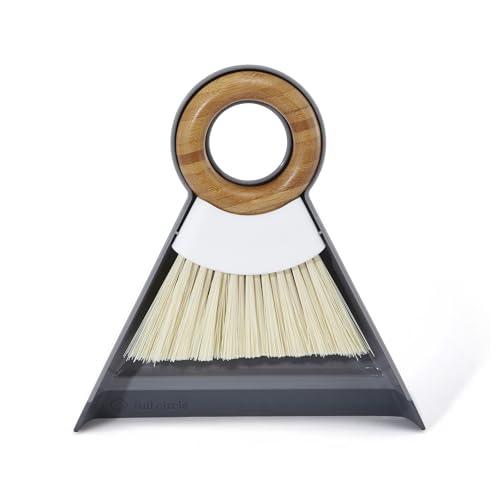 Tiny Team, Mini Compact Brush & Dustpan Set, White