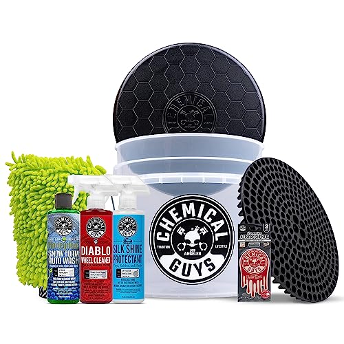 8-Piece Arsenal Builder Car Wash Kit, Bucket & Chemicals
