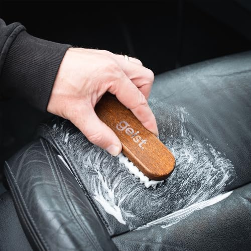 Geist. Leather & Upholstery Cleaning Brush Medium | To clean car seats, leather sofas, and alcantara | For car interiors, furniture, boots, shoes, bags and more - view 6